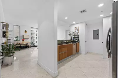 1050 Brickell Ave #2510, Miami, FL 33131 - Photo 7