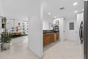 1050 Brickell Ave, Miami, FL 33131 - Photo 7
