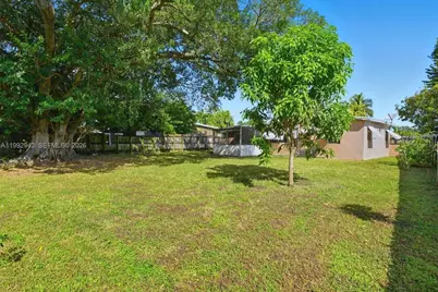 4140 SW 36th St, West Park, FL 33023 - Photo 19