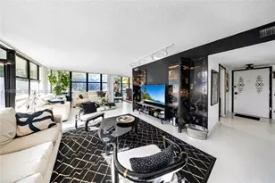 800 Parkview Dr, Hallandale Beach, FL 33009 - Photo 5