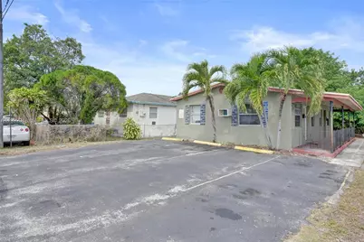 724 NW 6th St, Hallandale Beach, FL 33009 - Photo 1