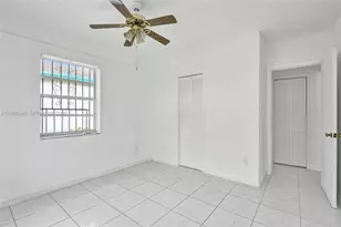 724 NW 6th St, Hallandale Beach, FL 33009 - Photo 5