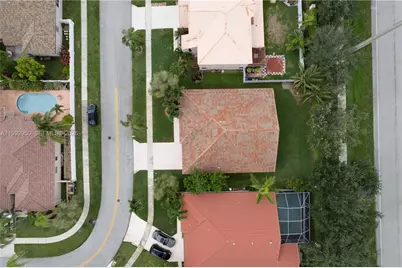 1154 NW 183rd Ter, Pembroke Pines, FL 33029 - Photo 49