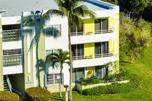 10765 SW 108th Ave, Miami, FL 33176 - Photo 31