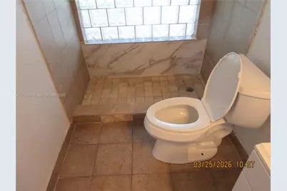 18420 SW 129th Ave, Miami, FL 33177 - Photo 11