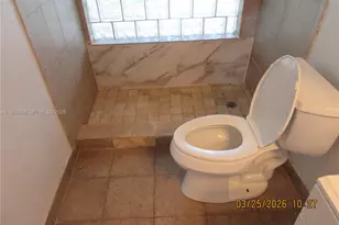 18420 SW 129th Ave, Miami, FL 33177 - Photo 11