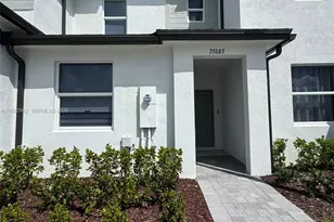 27687 SW 155th Ct, Homestead, FL 33032 - Photo 1