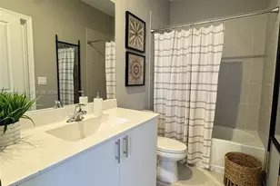 27687 SW 155th Ct, Homestead, FL 33032 - Photo 5