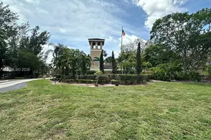 450 W Palm Cir W, Pembroke Pines, FL 33025 - Photo 1