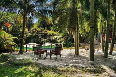 15000 SW 200th St, Miami, FL 33187 - Photo 5