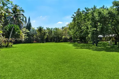 15000 SW 200th St, Miami, FL 33187 - Photo 31