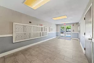 498 NW 165th St Rd, Miami, FL 33169 - Photo 17