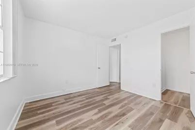 498 NW 165th St Rd #D-201, Miami, FL 33169 - Photo 11