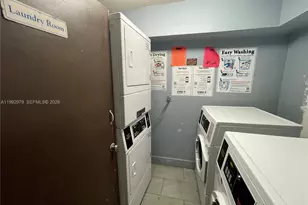 498 NW 165th St Rd, Miami, FL 33169 - Photo 19