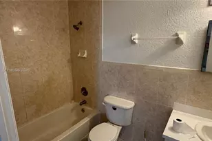 3211 NW 191st St, Miami Gardens, FL 33056 - Photo 15