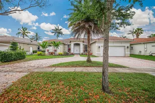 16418 NW 14th St, Pembroke Pines, FL 33028 - Photo 1