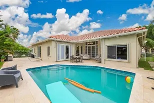 16418 NW 14th St, Pembroke Pines, FL 33028 - Photo 1