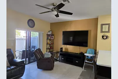 1166 SW 7th Ave, Florida City, FL 33034 - Photo 15