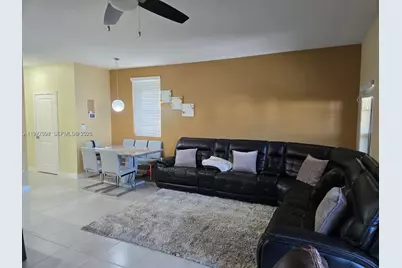 1166 SW 7th Ave, Florida City, FL 33034 - Photo 13