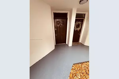 211 Lake Pointe Dr #110, Oakland Park, FL 33309 - Photo 11