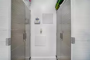 2923 Madison St, Hollywood, FL 33020 - Photo 17