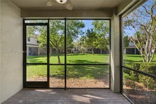 13012 N Riverwalk Cir N, Plantation, FL 33325 - Photo 11