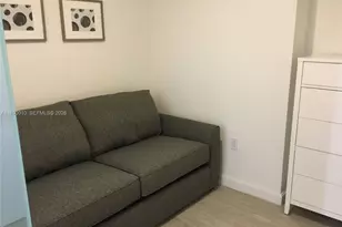 55 SW 9th St, Miami, FL 33130 - Photo 13