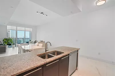 950 Brickell Bay Dr #4101, Miami, FL 33131 - Photo 5