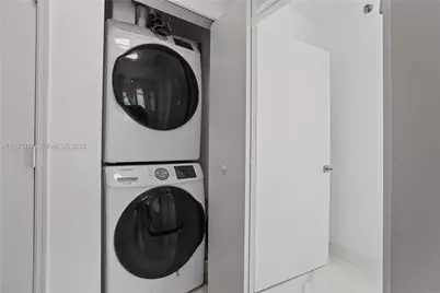 950 Brickell Bay Dr #4101, Miami, FL 33131 - Photo 19