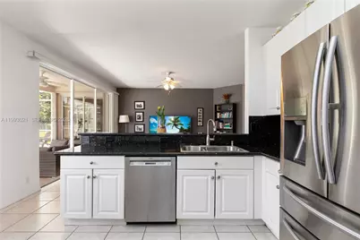 4128 Amber Ln, Weston, FL 33331 - Photo 23