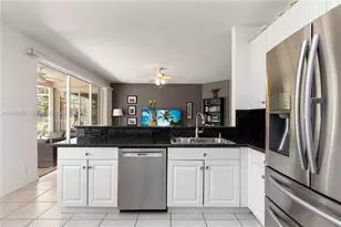 4128 Amber Ln, Weston, FL 33331 - Photo 23