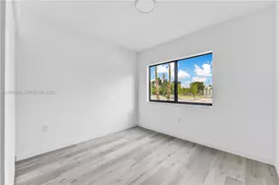 175 NW 160th St, North Miami Beach, FL 33169 - Photo 11