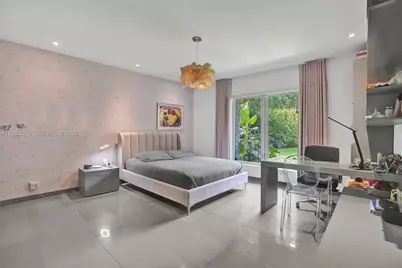 9301 N Bayshore Dr, Miami Shores, FL 33138 - Photo 31