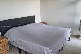 3401 N Country Club Dr, Aventura, FL 33180 - Photo 23