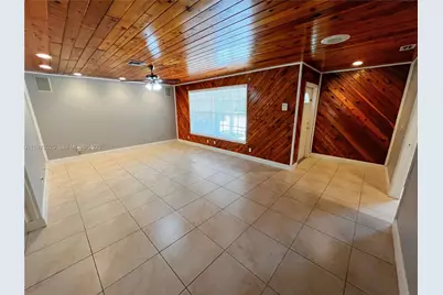 13587 N 77th Pl N, Unincorporated Palm Beach County, FL 33412 - Photo 17