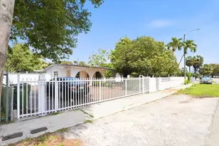 1271 W 83rd St, Hialeah, FL 33014 - Photo 13
