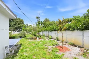 1271 W 83rd St, Hialeah, FL 33014 - Photo 9