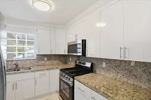 1271 W 83rd St, Hialeah, FL 33014 - Photo 23