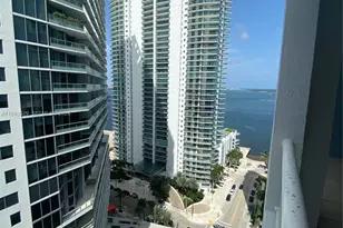 170 SE 14th St, Miami, FL 33131 - Photo 9