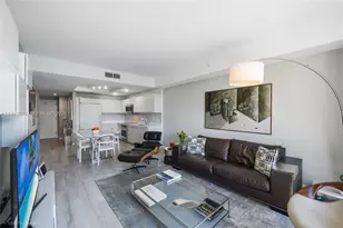 55 SW 9th St, Miami, FL 33130 - Photo 3