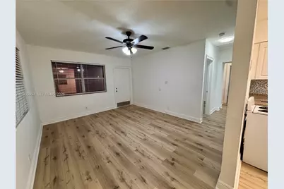 2240 NE 171st St #8, North Miami Beach, FL 33160 - Photo 5