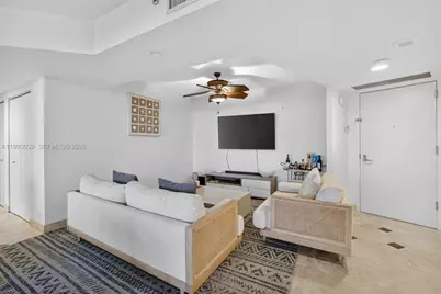 1000 Island Blvd #2105, Aventura, FL 33160 - Photo 7