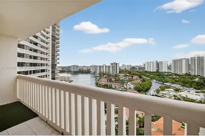 1000 Island Blvd #2105, Aventura, FL 33160 - Photo 33