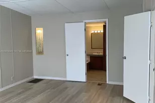 8638 Gibson Oaks Dr, Lakeland, FL 33809 - Photo 15