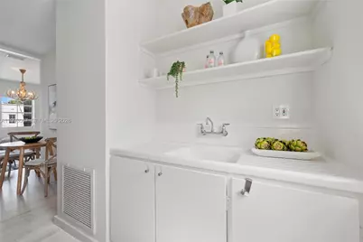 750 Espanola Way #4, Miami Beach, FL 33139 - Photo 7