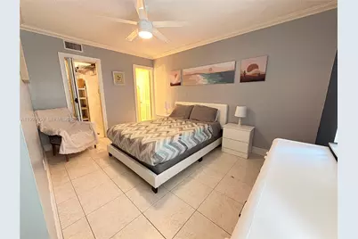 1520 McKinley St #210E, Hollywood, FL 33020 - Photo 5