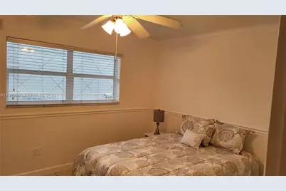 524 Washington Ave #203, Miami Beach, FL 33139 - Photo 11