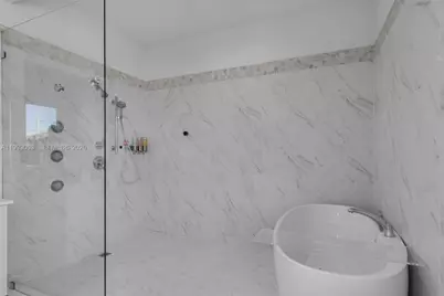 8019 NW 46th Ter, Doral, FL 33166 - Photo 15