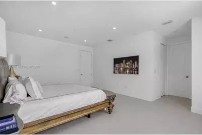 8019 NW 46th Ter, Doral, FL 33166 - Photo 13