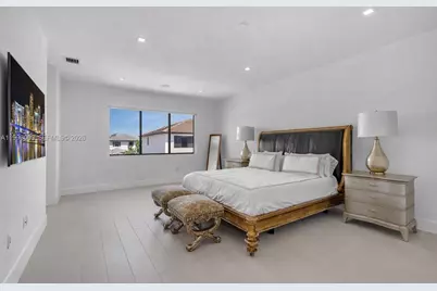 8019 NW 46th Ter, Doral, FL 33166 - Photo 11